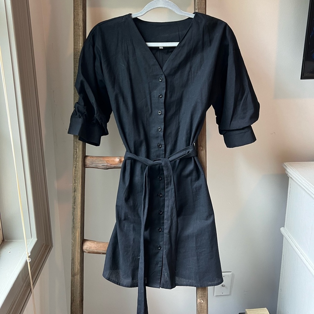 Black Mid length sleeve dress